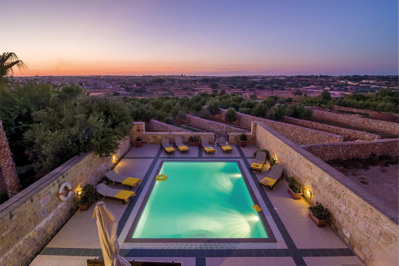 Blueberry Hills Villa Żejtun Dış mekan fotoğraf